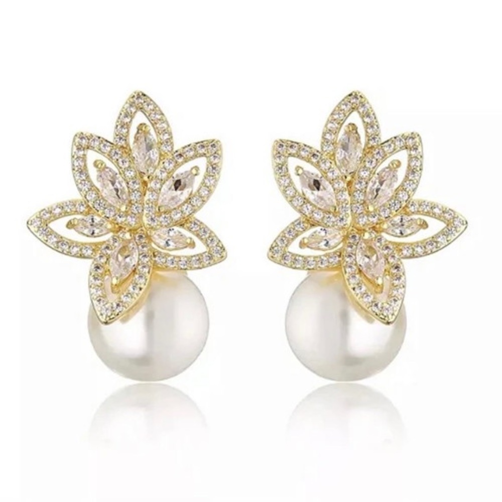 Elegant Gold and Pearl Floral Earrings Zircon Pearl Bridal Jewelry